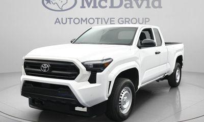 2025 Toyota Tacoma SR Xtracab