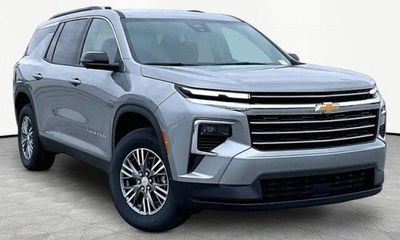 2026 Chevrolet Traverse LT