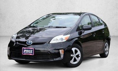 2013 Toyota Prius TWO