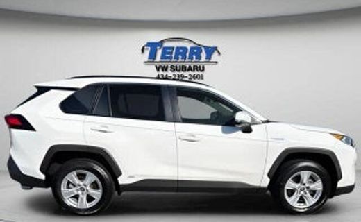 2020 Toyota RAV4 XLE