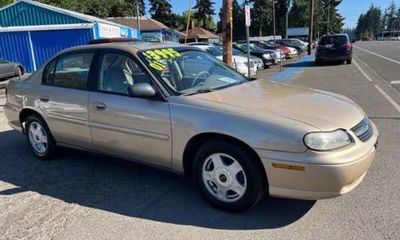 2001 Chevrolet Malibu Base