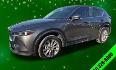 2023 Mazda CX-5 Premium Package