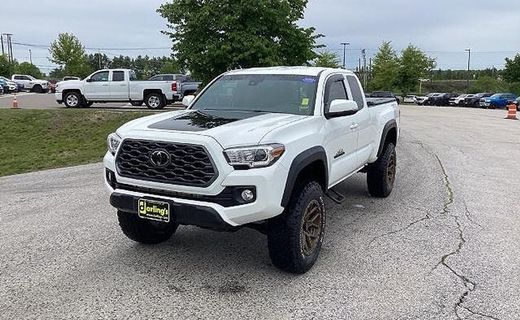 2022 Toyota Tacoma SR5