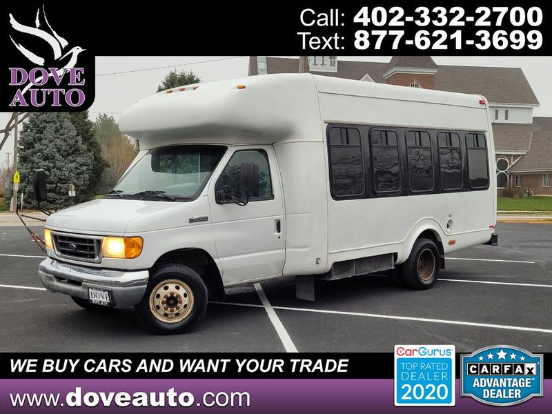 2006 Ford E-450 — a typically priced live listing
