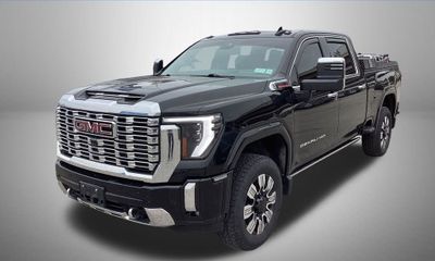 2024 GMC Sierra HD Denali