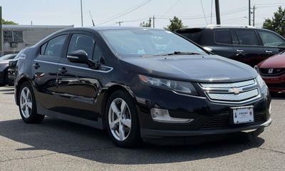 2013 Chevrolet Volt Standard