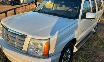 2005 Cadillac Escalade ESV