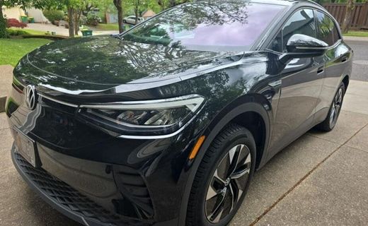 2022 Volkswagen ID 4 Pro