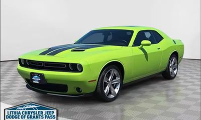 2015 Dodge Challenger SXT