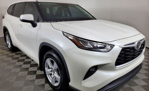 2020 Toyota Highlander LE