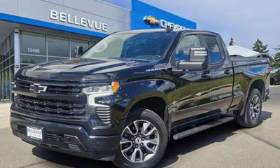 2023 Chevrolet Silverado RST