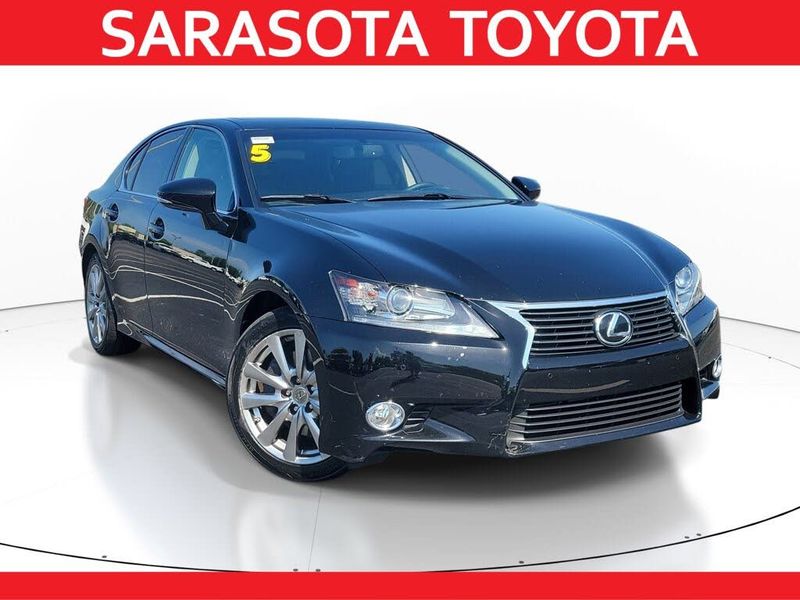 2015 Lexus GS — a typically priced live listing
