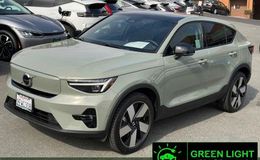 2023 Volvo C40 Ultimate Dark