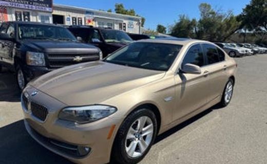 2011 BMW 528i I