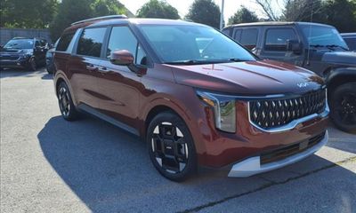 2025 Kia Carnival EX
