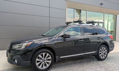 2019 Subaru Outback Touring M R