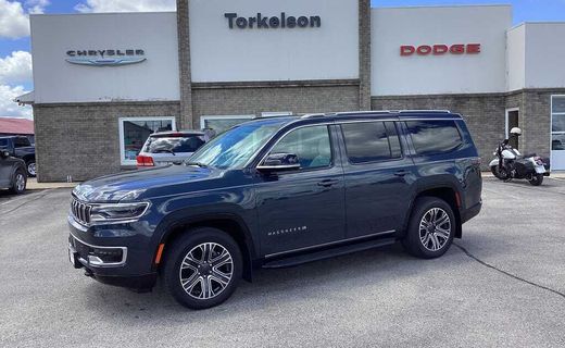 2023 Jeep Wagoneer Base