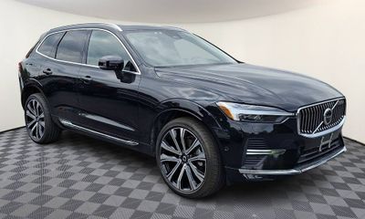 2023 Volvo XC60 Ultimate Bright