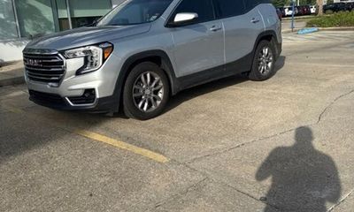 2022 GMC Terrain SLT