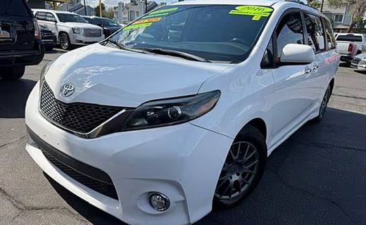 2016 Toyota Sienna SE