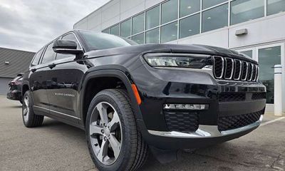 2023 Jeep Grand Cherokee L Limited
