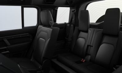 2026 Land Rover Defender 110 X Dynamic