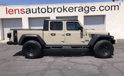 2020 Jeep Gladiator Sport