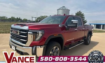 2026 GMC Sierra HD SLT