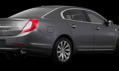 2015 Lincoln MKS 37L