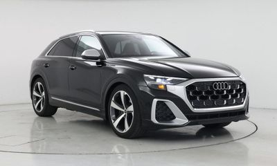 2025 Audi SQ8 Quattro Premium Plus