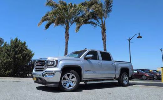 2018 GMC Sierra SLT