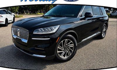 2022 Lincoln Aviator Base