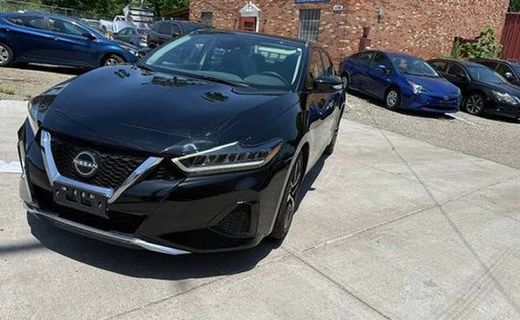 2023 Nissan Maxima