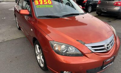 2005 Mazda MAZDA3 S