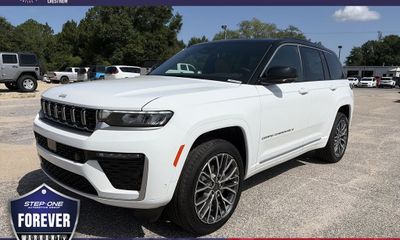 2026 Jeep Grand Cherokee Summit
