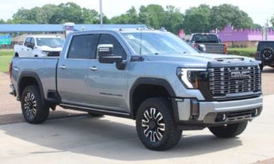 2024 GMC Sierra HD SLT