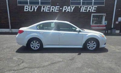 2012 Subaru Legacy Premium M R