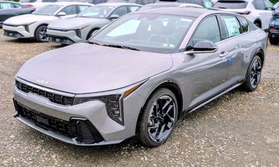 2026 Kia K4