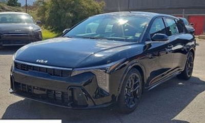 2026 Kia K4 GT Line Turbo