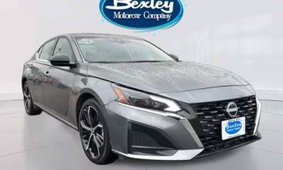 2024 Nissan Altima SR