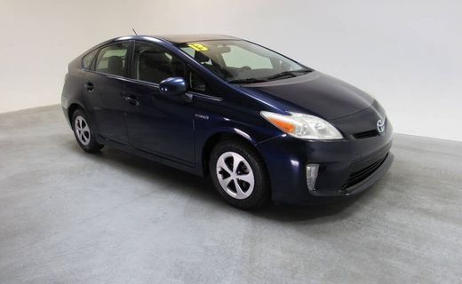 2013 Toyota Prius TWO
