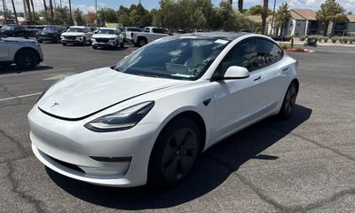 2022 Tesla Model 3 Base