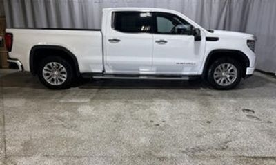 2023 GMC Sierra Denali