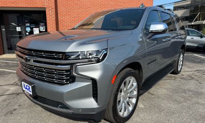 2023 Chevrolet Suburban Premier