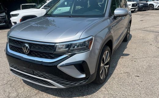 2023 Volkswagen Taos SE W Sunroof