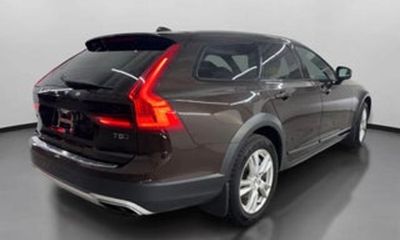 2020 Volvo V90CC Inscription