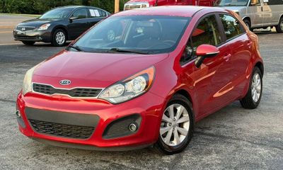 2012 Kia RIO GLS
