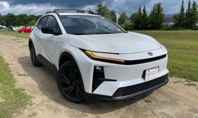 2026 Toyota C-HR SE