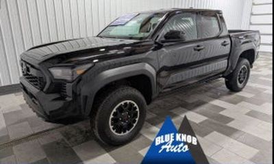 2026 Toyota Tacoma SR Xtracab