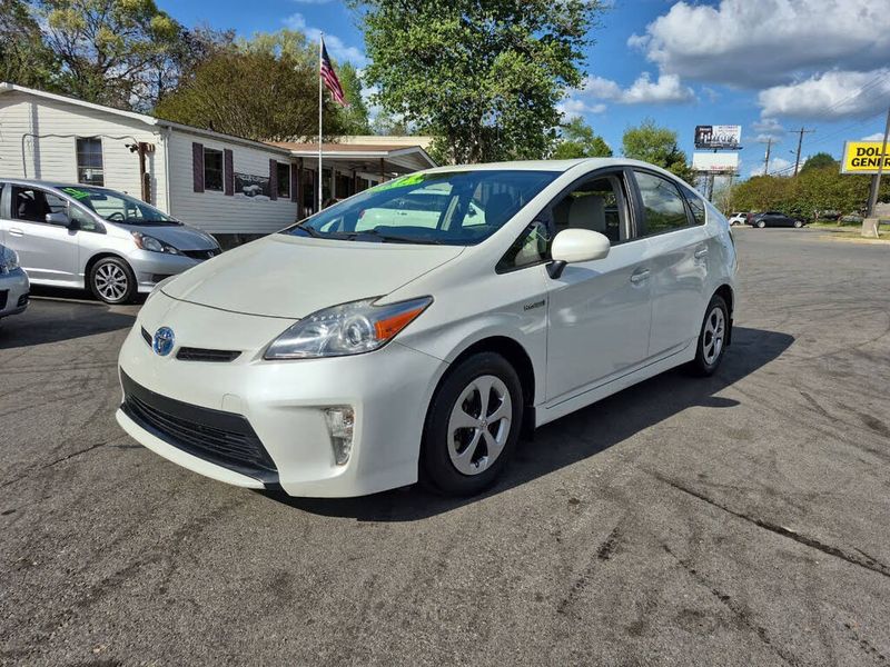 2012 Toyota Prius — a typically priced live listing